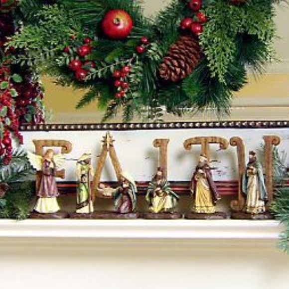 Valerie Parr Hill Collection Holiday Faith Nativity Scene
